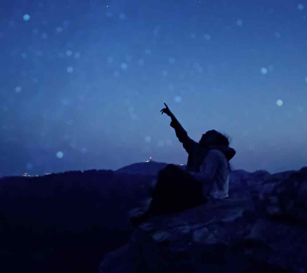 Stargazing Couple at Night I Writer Mariecor I WriterMariecor.com